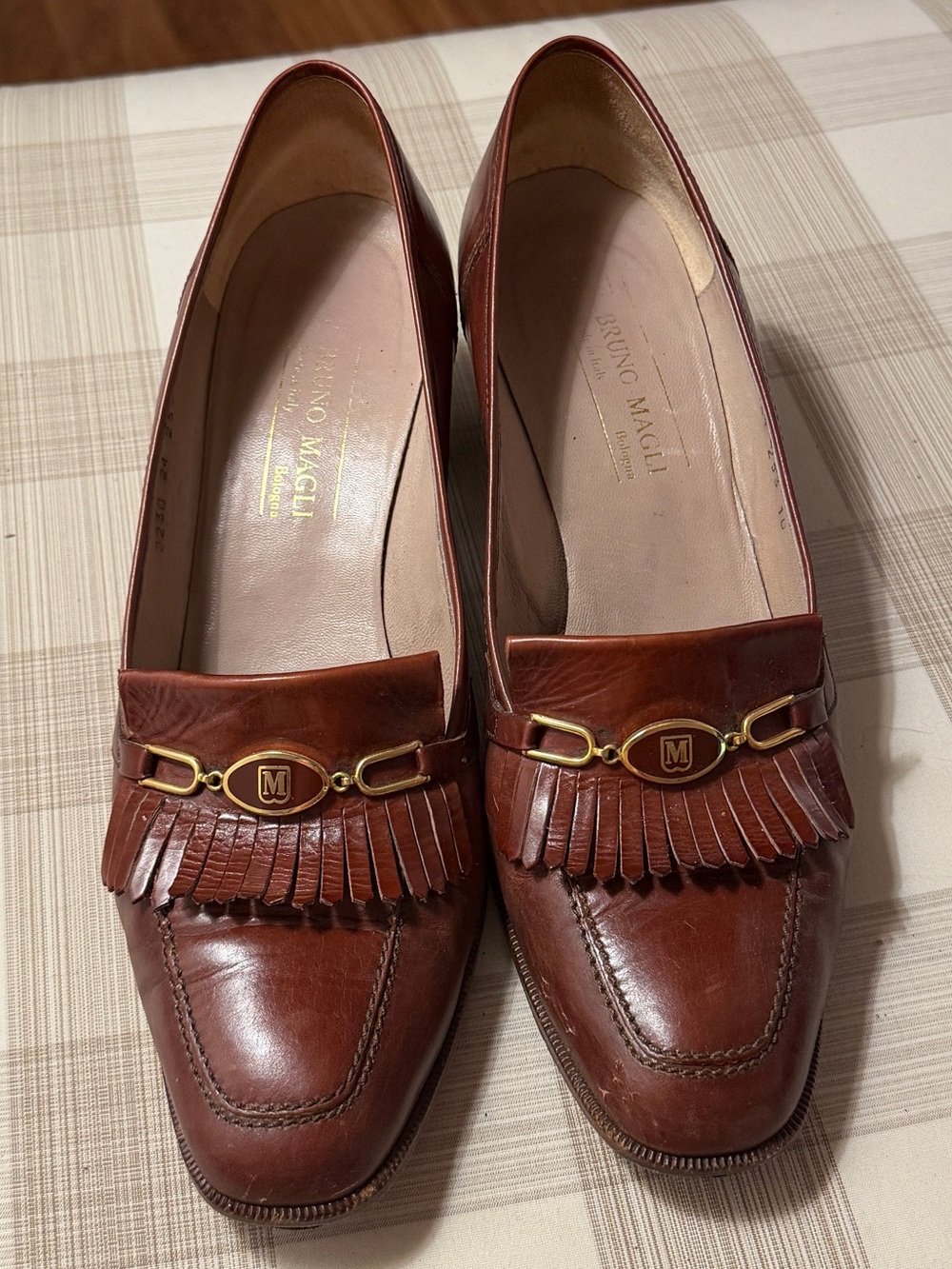 Vintage Michael Kors Cognac Leather Fringe Heeled Loafers with Gold Hardware